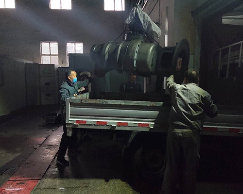 鶴煤集團(tuán)空壓機機頭大修